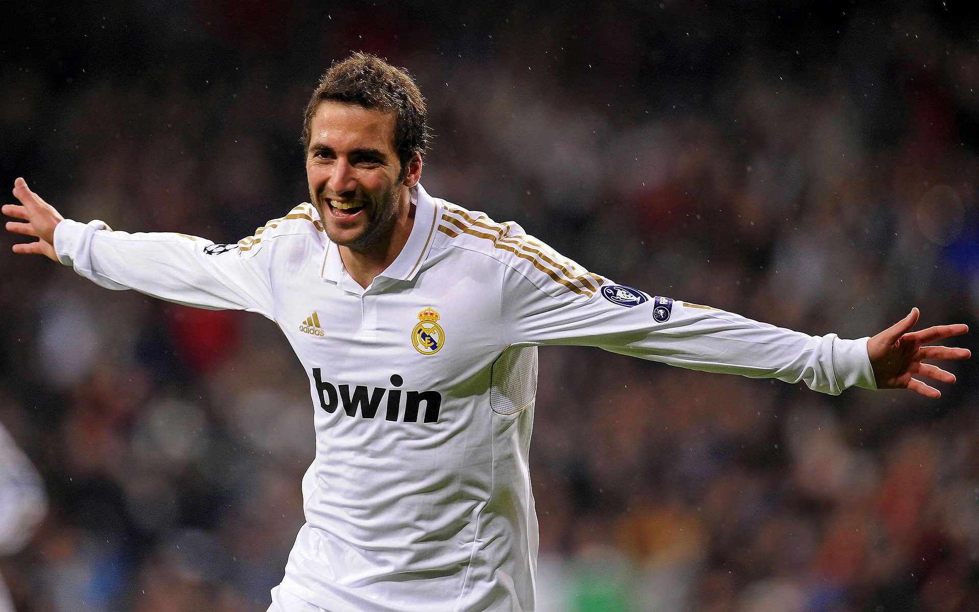 伊布接管F1，当北欧海盗在沙漠赛道冲垮卡塔尔